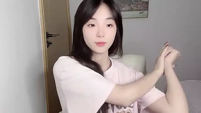 Louise-3 - 上衣脱了+M腿