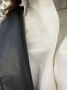 Anna_kk - 对着 落地窗 自慰高潮