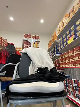 Sneaky_Cumshoot - Sneaky cumshoot at the mart