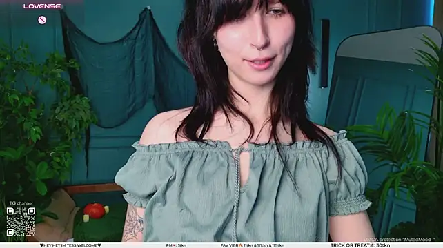 MutedMood_ - VR lick ur cheek and look deep in eyes