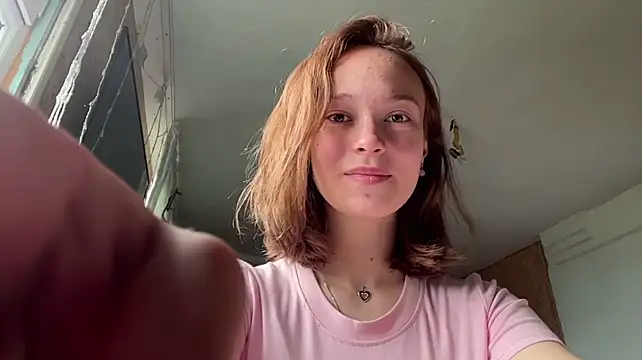 BrittanyLebowitz - lick lips
