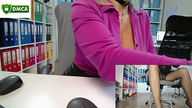 Secret-office - Bring me to orgasm;)