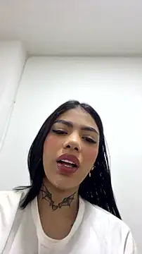 CamilaGomezz - SHOW BOOBIES + SALIVA + CONTROL LUSH