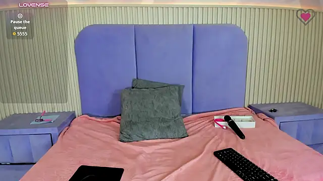 Sweetlovee69 - dance sexy for you, show tits