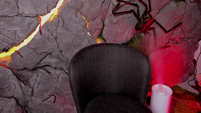 Maakimo - PLAY PUSSY MAKE IT JUICY
