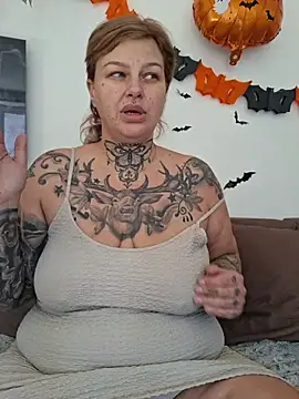 CandyCurvess - hot 3 vid LT