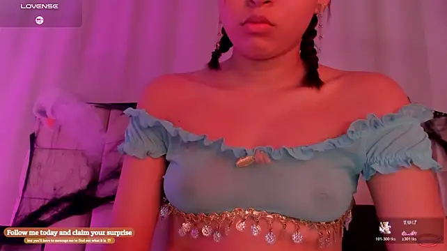 Heicy_ - thong pushed to the side 😈🔥