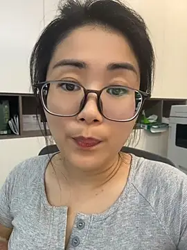 Yangguang-a - 找小白脸爽一下经费