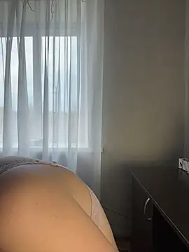 KiraSakura - TAKE OFF PANTS