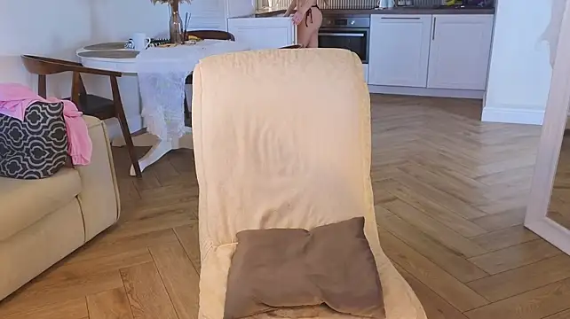 EnriquetaThomley - Rub finger into my pussy through panties