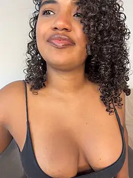 MilaTeenX - PUSSY CLOSE UP DOMI VIBES 5MIN