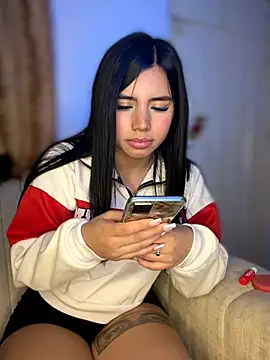 Laura-Khalifa