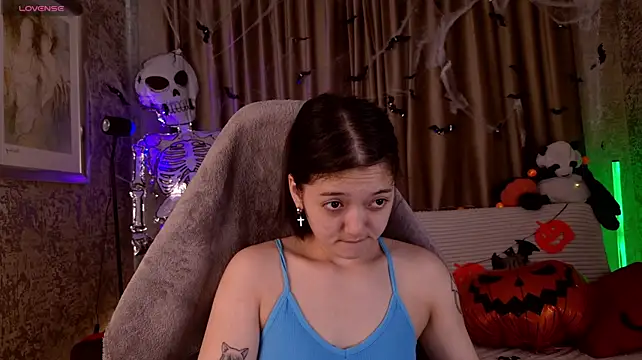 FreyaRaya - make me wet