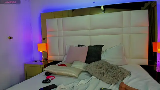 Brenda_Thomp - open ass