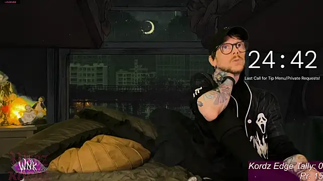Webzandkordz - Upside downFacefuck Cumshow @ Goal!