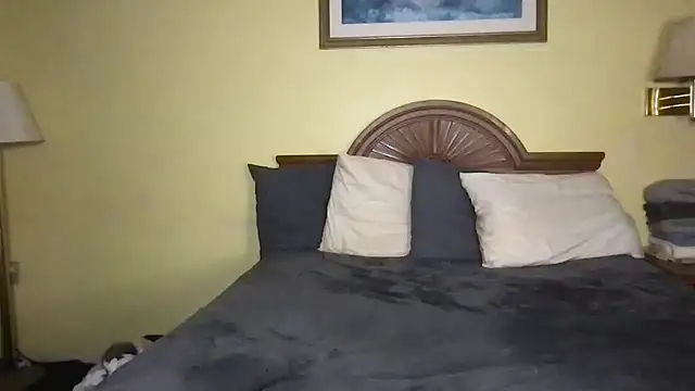 TiffaneyLove - 3 Finger Pussy!!!
