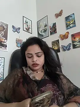Pinky-2 - Oiling My Sexy Pussy Hole