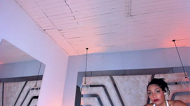 AngelineHeet - COMPLETELY NAKEDOPEN LEGS PLAY PUSSY😈