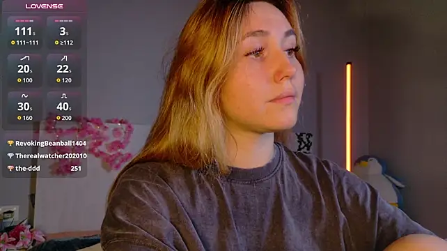 LunaXBaddie - big dildo in pussy