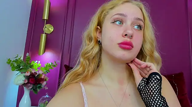 AuraSol - Take off top and play with boobs