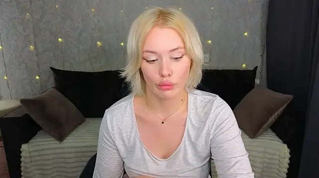 MelissaAvis - add fake cum on panties
