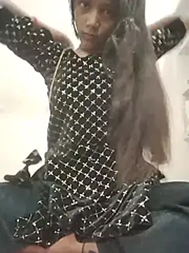 Hotbabymuskan