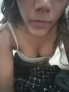 Hotbabymuskan