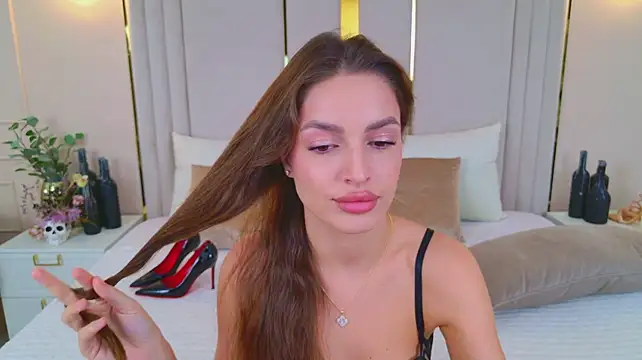 BellaHalles - sexy shower video in pm