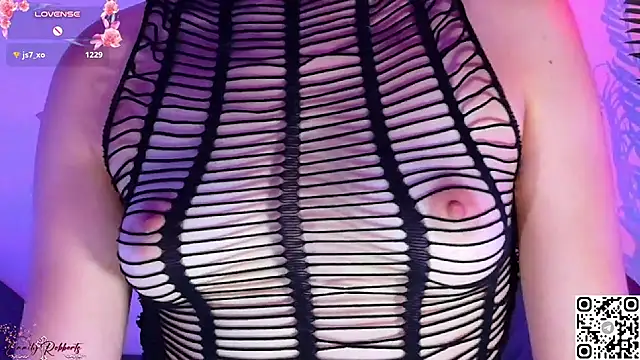 Emmi_Roberts -  Put domi in my vagina until I moan