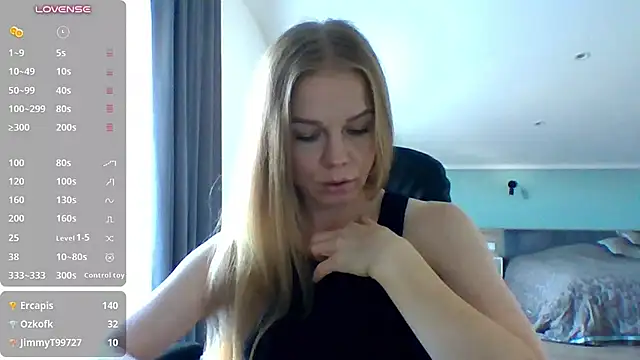 TinaDiamond - Шоу Красная задница x10