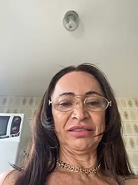 BurryEarmark - Óleo, plug anal e bunda x striptease