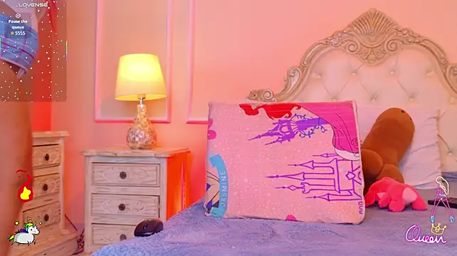 MalaikaBrown - Suck your own tits, slow and wet