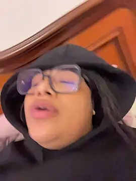SashaLiciosa_ - oil on my cute titties and titties job