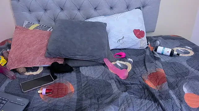 Naomi_Monroe_ - Fuck Pussy + Very Squirt 🍆💦🥵