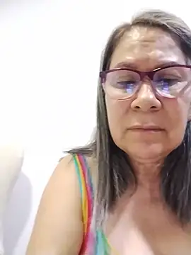 Victoria_wayne - remover bragas