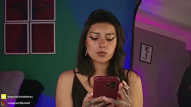 6Briela9_ - Destroy my fucking make-up with saliva
