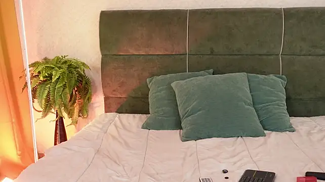 AnitaKariri - Red ass