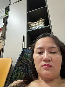 Amy1688 - 户外脱内裤特写小穴