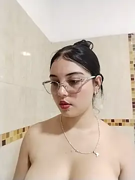 Julianne_valerin - DILDO PUSSY