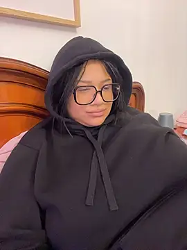 SashaLiciosa_ - oil on my cute titties and titties job