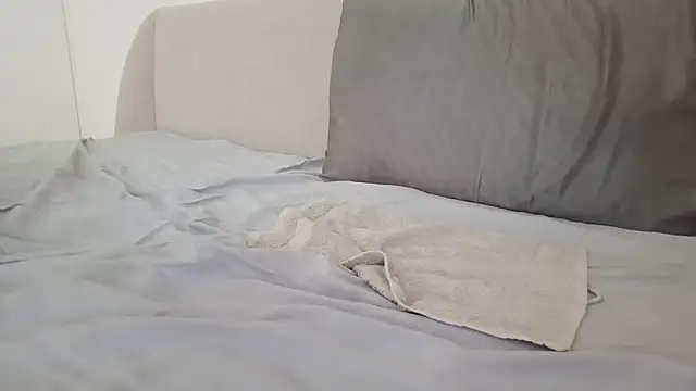 Bustygirl98 - PLAY W TITS