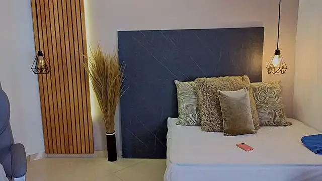 Milaa_Star_ - TOUCH MY WET PUSSY🫦💧