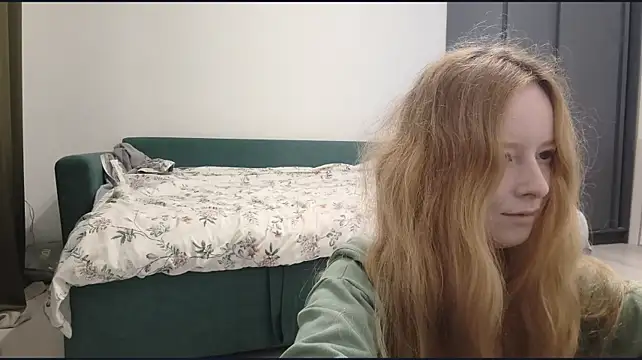 KateVibe_01 - Sensual lick and bite my lips