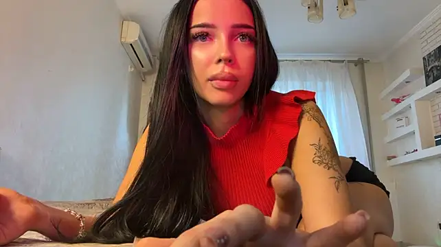 Hannah_xBaby - shake ass +spank😍