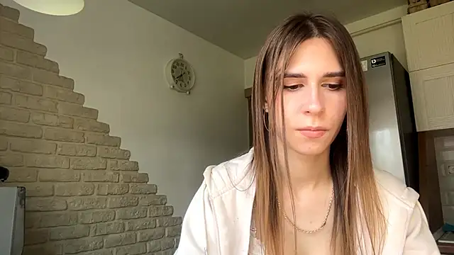 ZaraGuyette - touch the neck