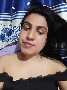 Maya-120 - Boobs show