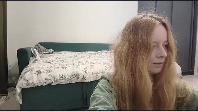 KateVibe_01 - Sensual lick and bite my lips