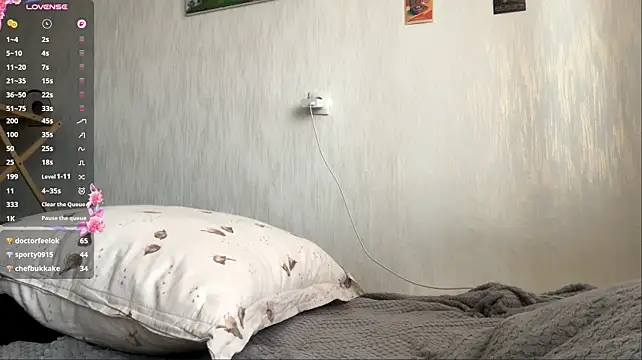 Sara_Bloservety - Pinch my nipples so hard