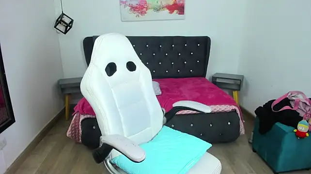 Issaa_Tyler - princess with oily tits