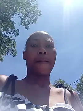 Sweethoneypot25 - Squirt front of an opened door 😍 😋